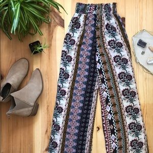 Patterned Wide-Leg Pants